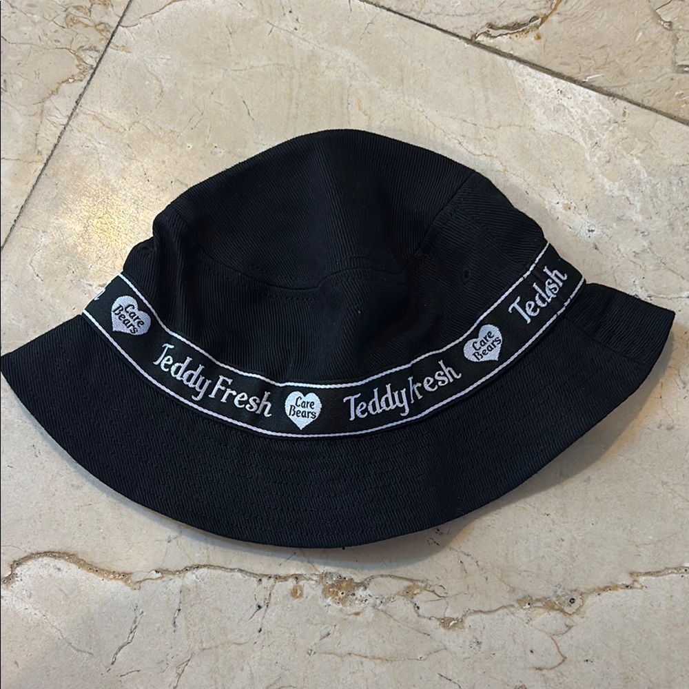 Teddy Fresh Black Bucket Hat with Logo Band